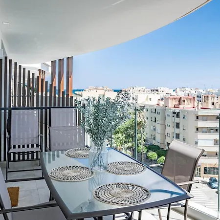Apartment Inf26h- Comfortable And Spacious