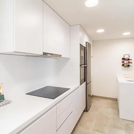 Inf26h- Comfortable And Spacious Διαμέρισμα