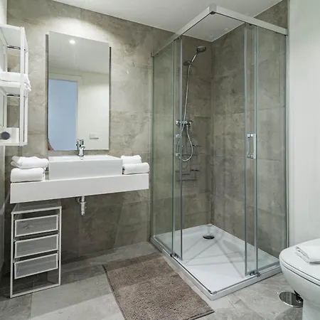 Apartment Inf26h- Comfortable And Spacious