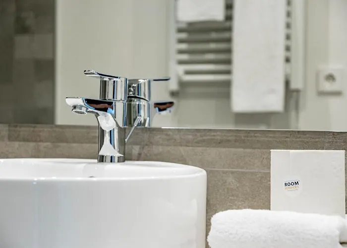 Апартаменти Inf26h- Comfortable And Spacious Естепона