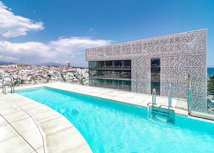 Inf26h- Comfortable And Spacious アパート エステポナ